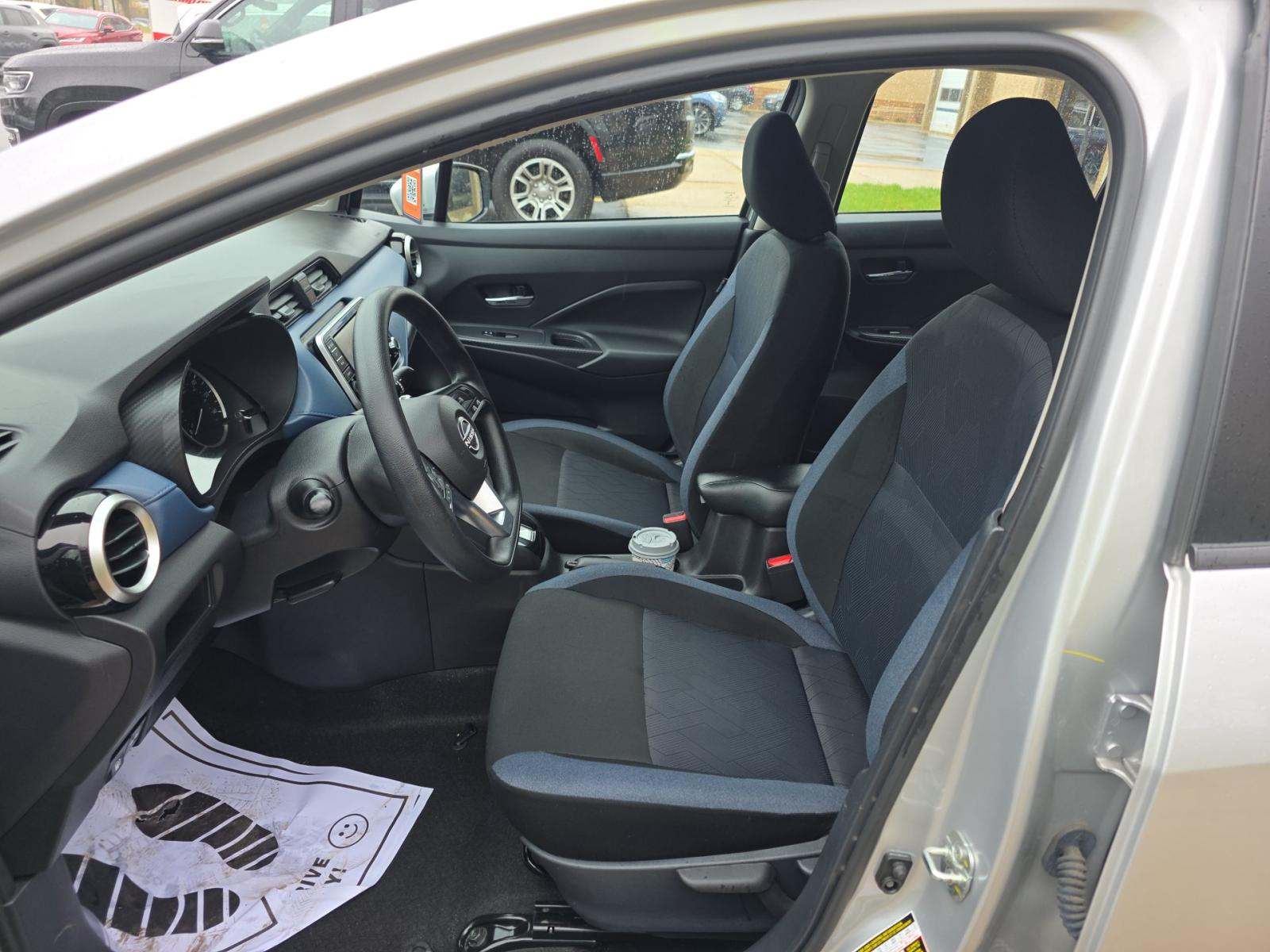 NISSAN VERSA - 6