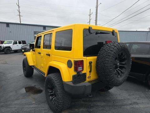 JEEP UNLIMITED SAHARA ALTITUDE EDITION - 2