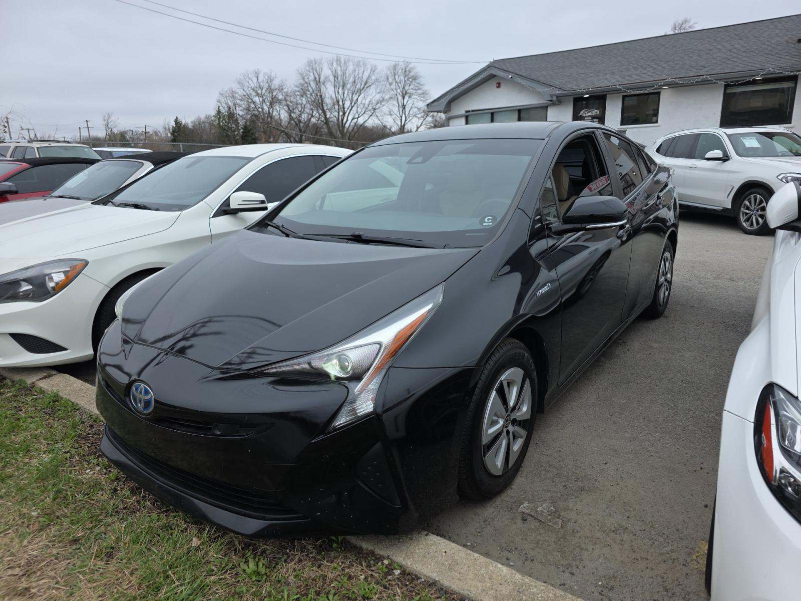 2017 Toyota Prius Two FWD