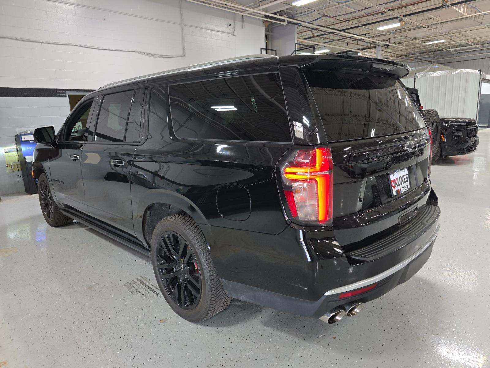 CHEVROLET HIGH COUNTRY - 2