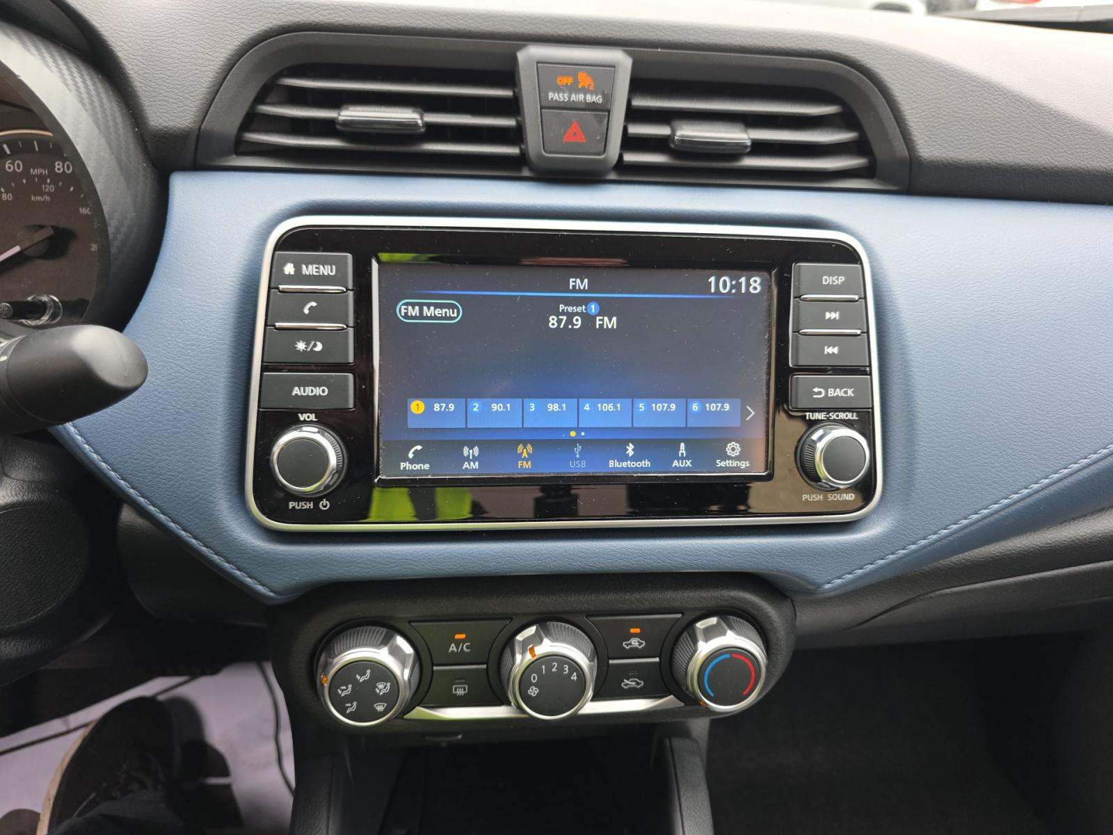 NISSAN VERSA - 10