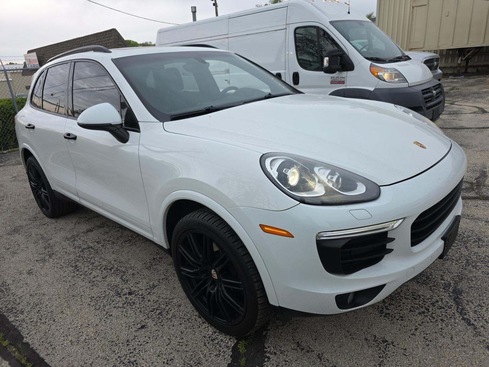 PORSCHE CAYENNE - 4