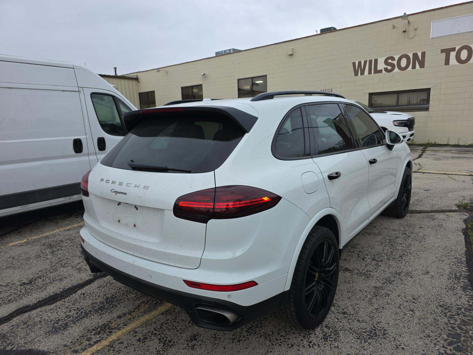PORSCHE CAYENNE - 3