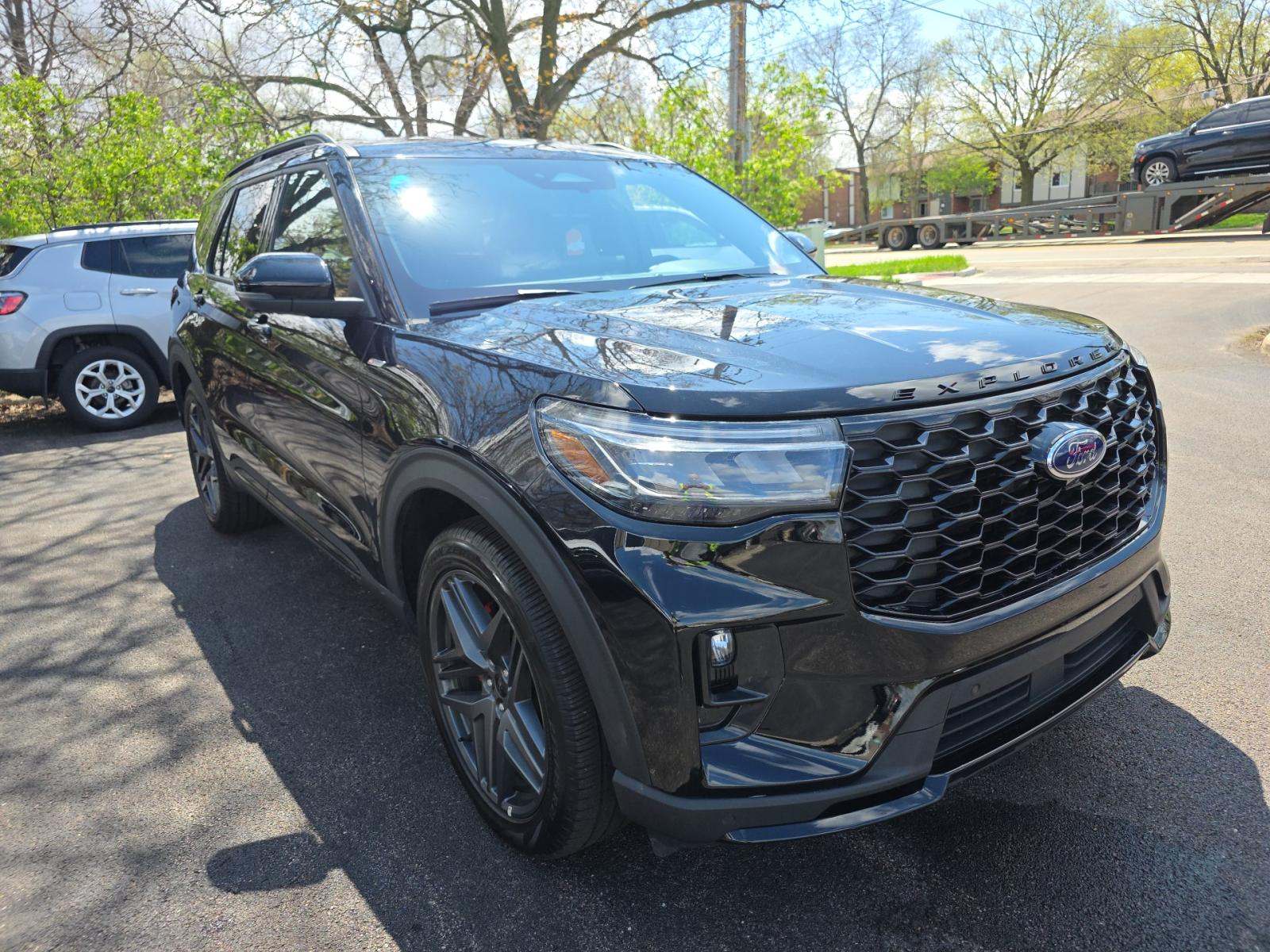 FORD EXPLORER - 4