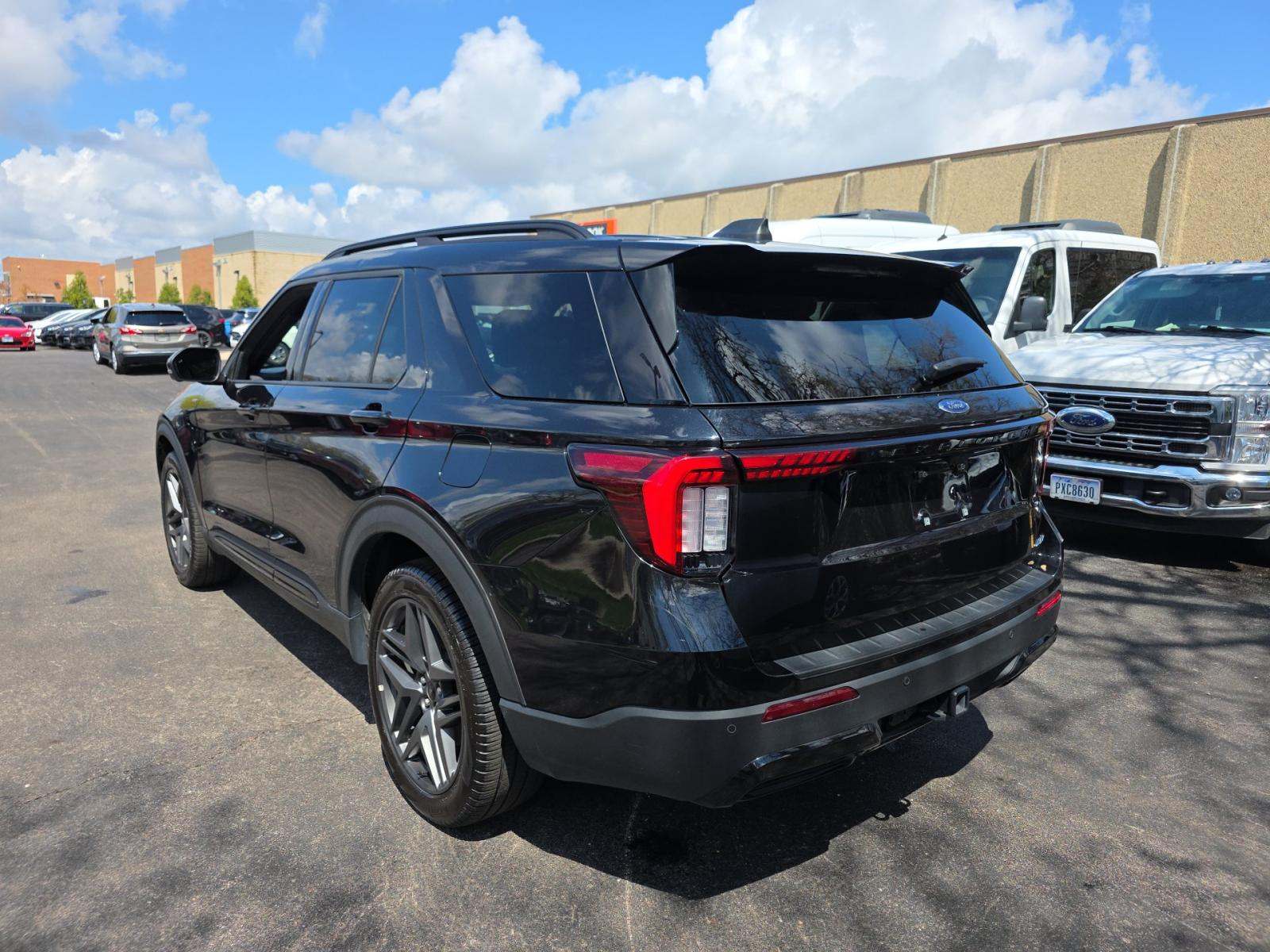FORD EXPLORER - 2