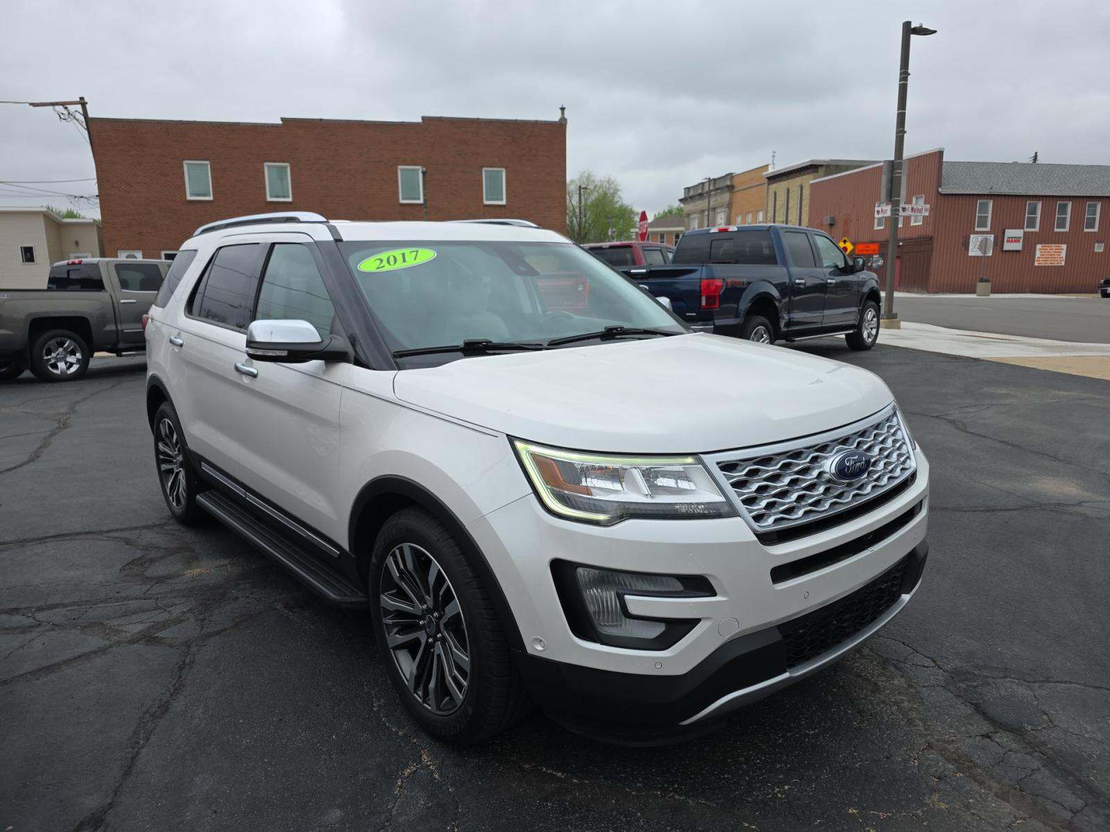 FORD EXPLORER - 4