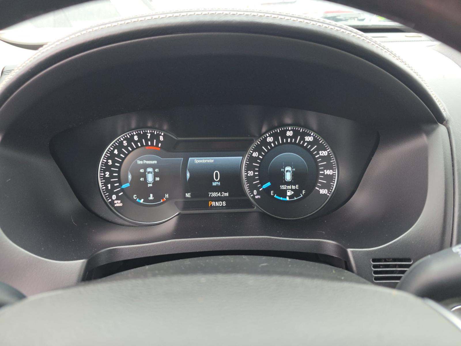 FORD EXPLORER - 9