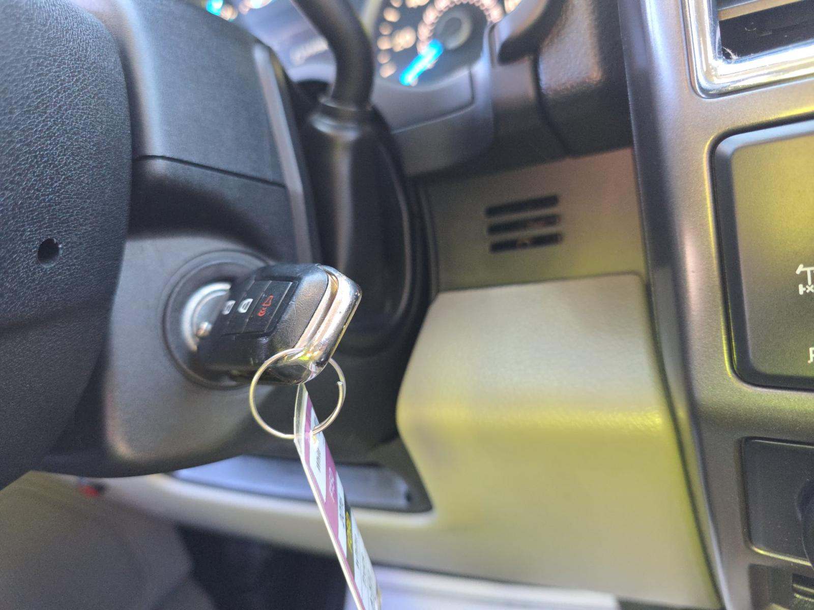 FORD F-150 - 8