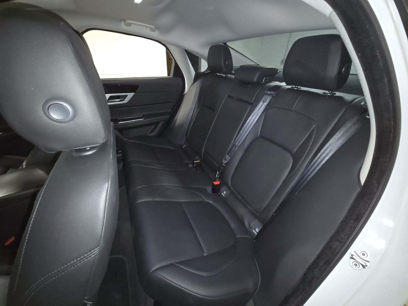 2018 Jaguar XF 25t Premium AWD