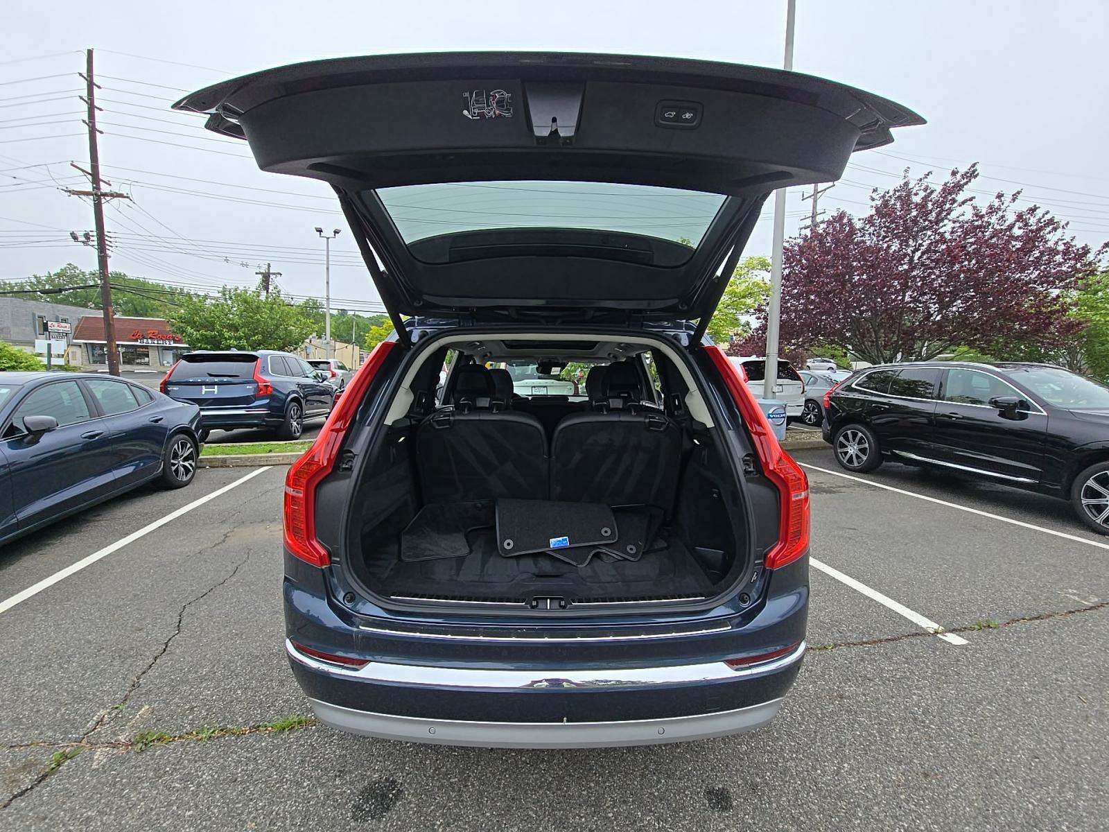 2022 Volvo XC90 T6 Inscription AWD