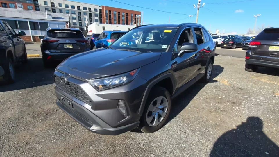 2021 Toyota RAV4 LE