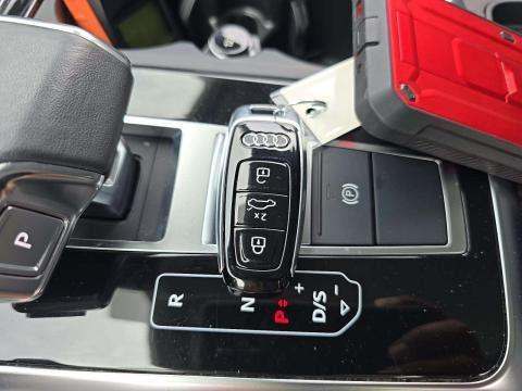 2023 Audi Q8 Premium Plus AWD