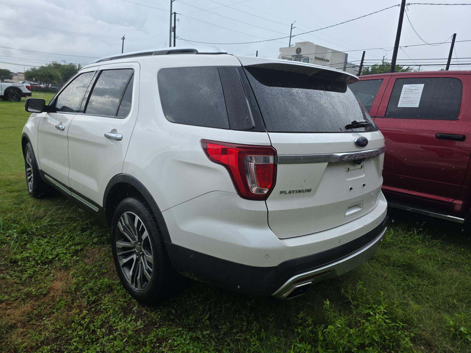 FORD EXPLORER - 4