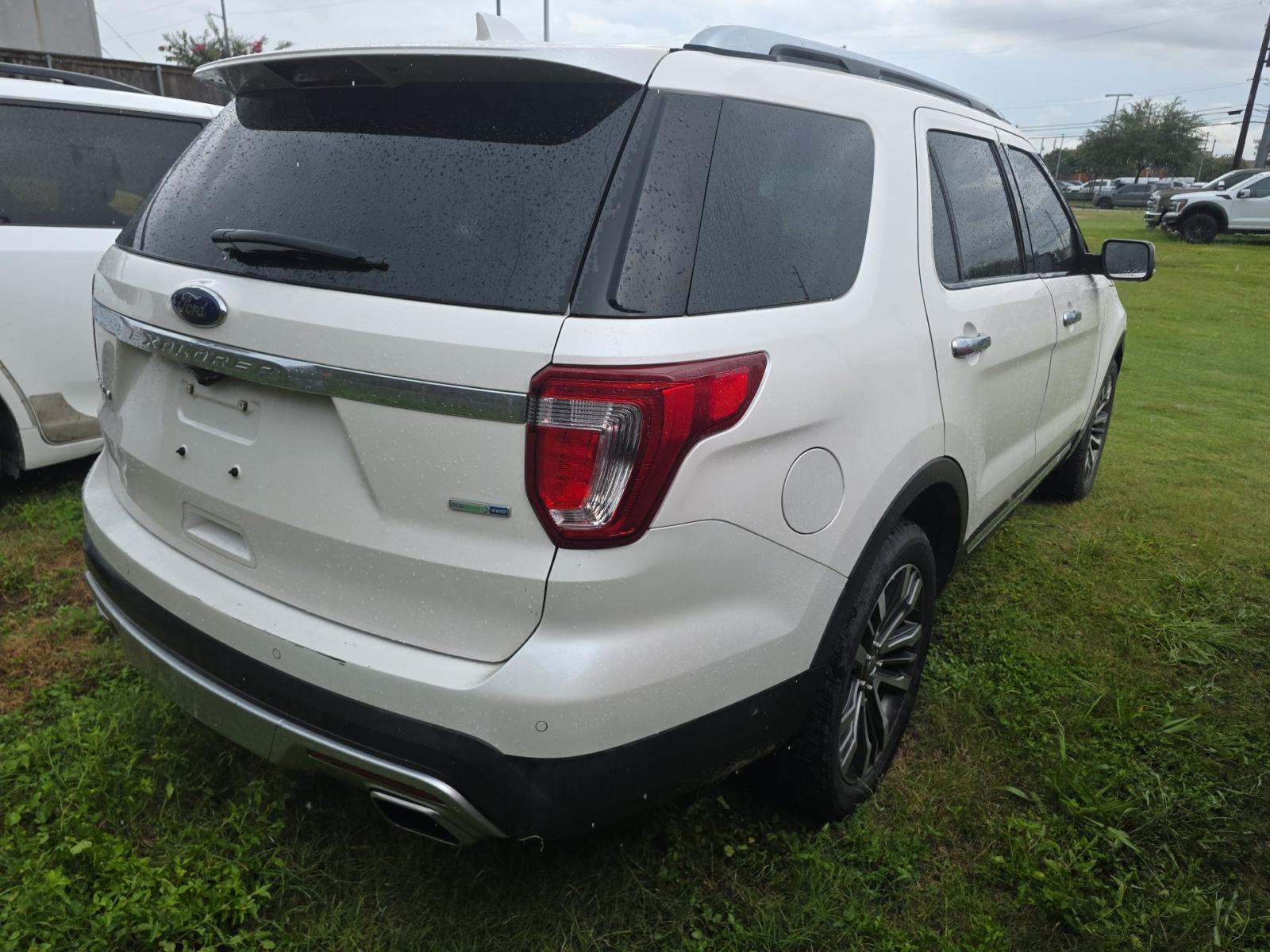 FORD EXPLORER - 3