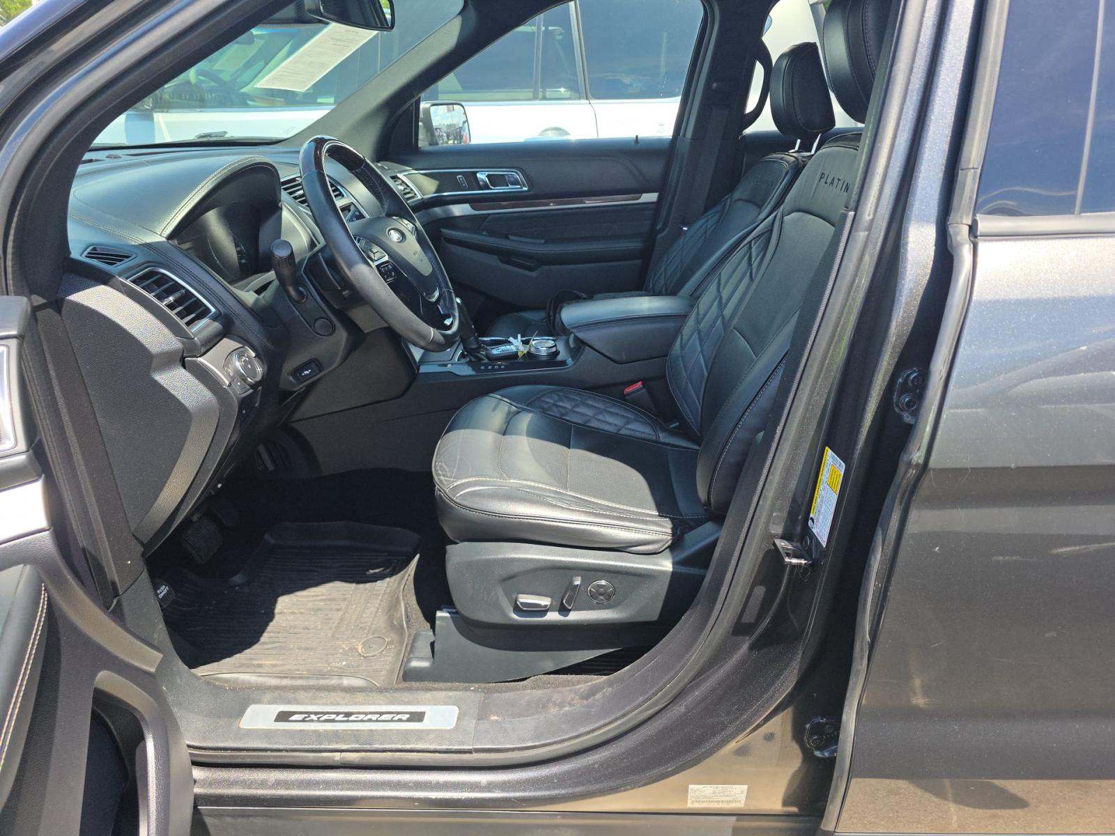 FORD EXPLORER - 6