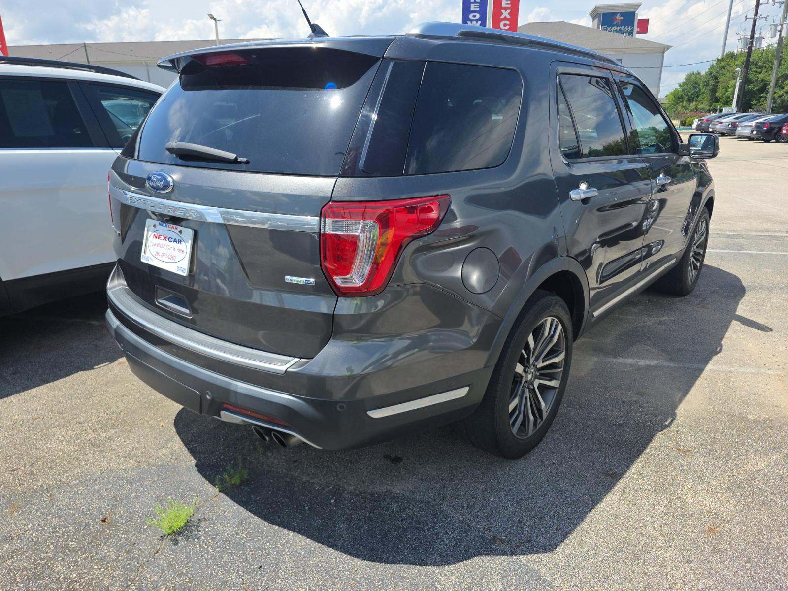 FORD EXPLORER - 3