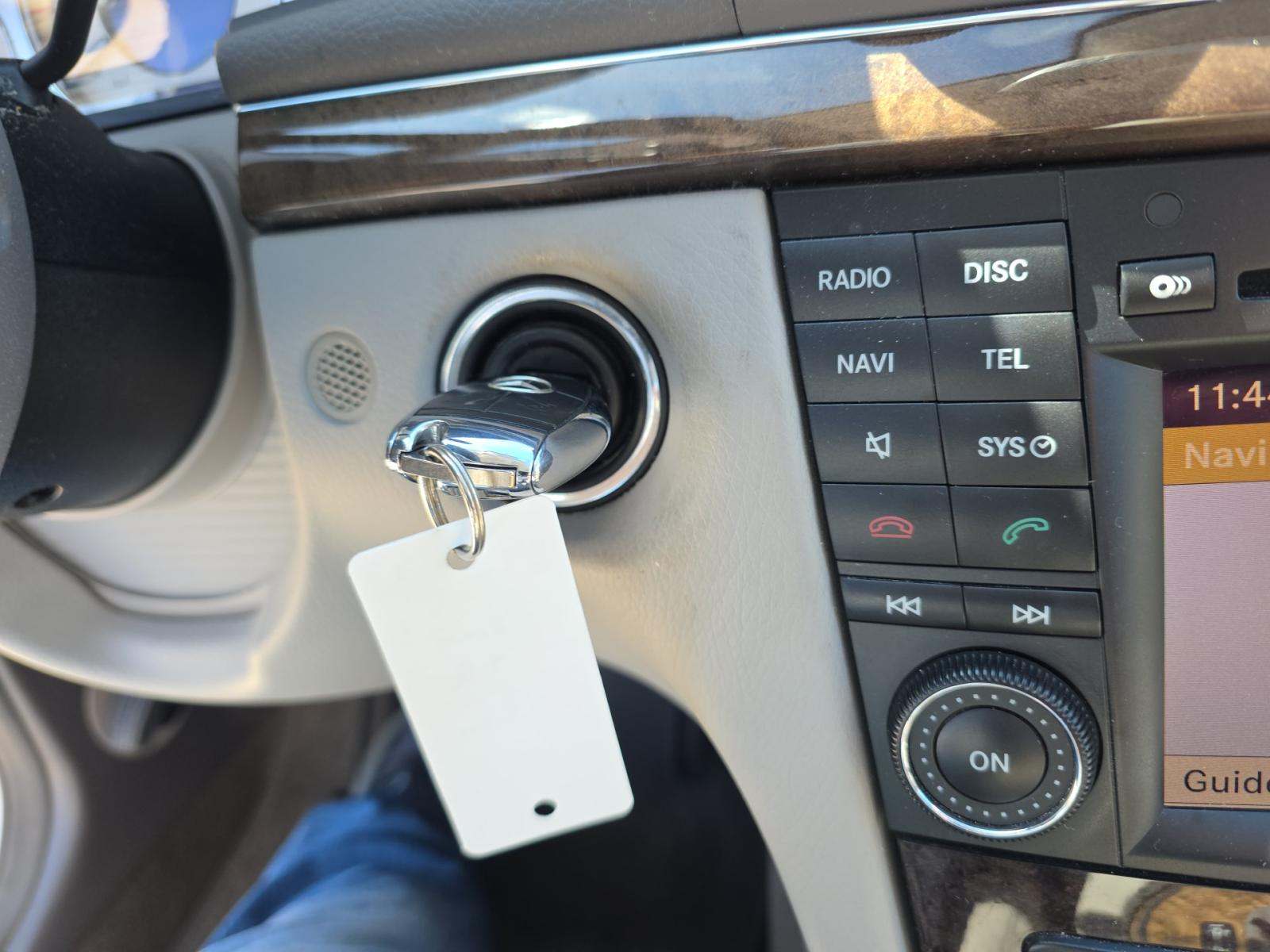 MERCEDES-BENZ E-CLASS - 4