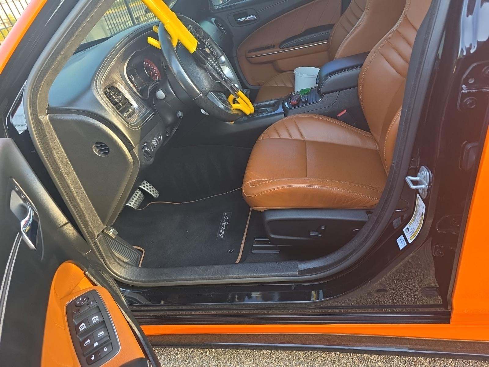 DODGE CHALLENGER - 6