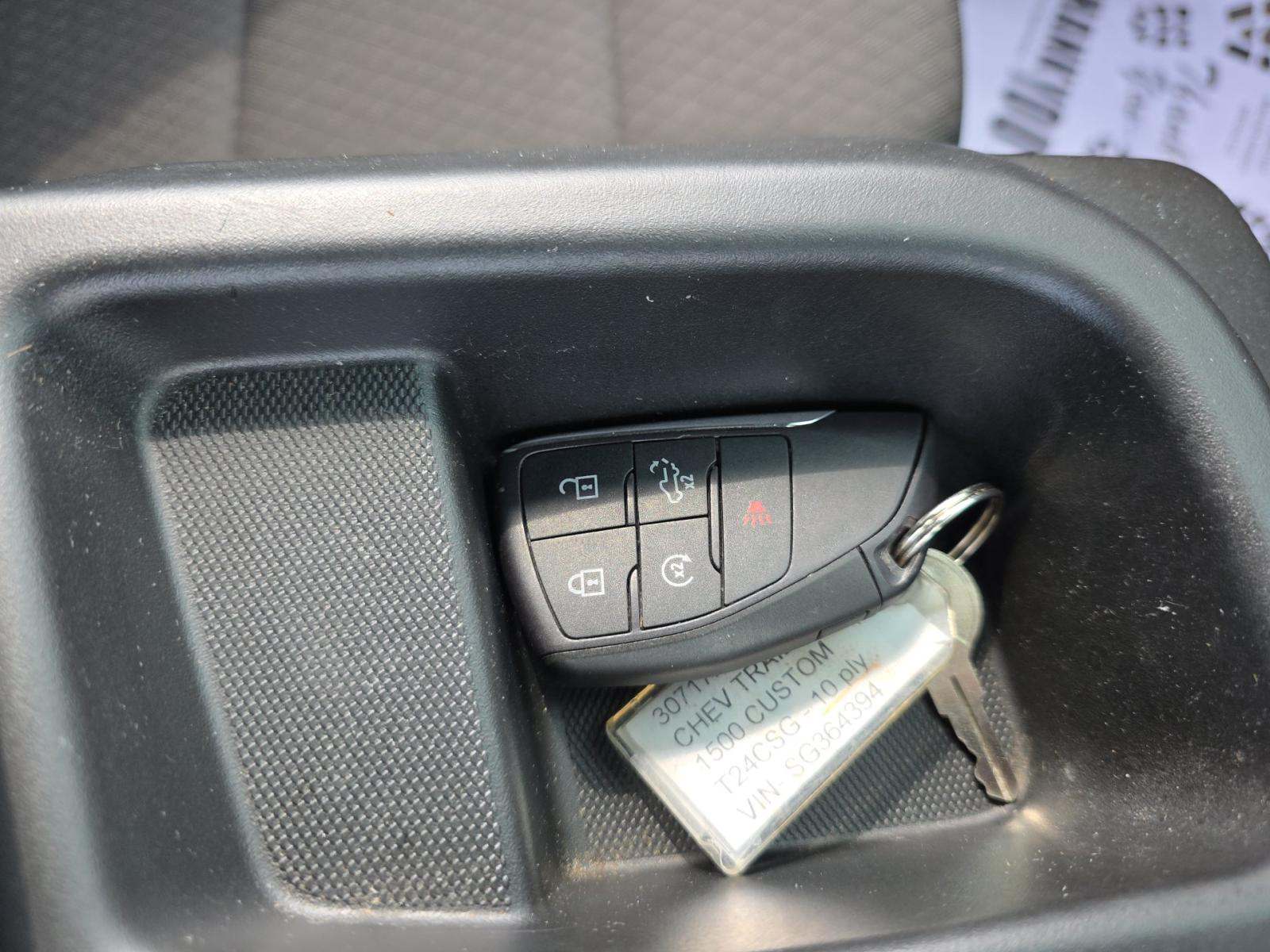 CHEVROLET SILVERADO - 8