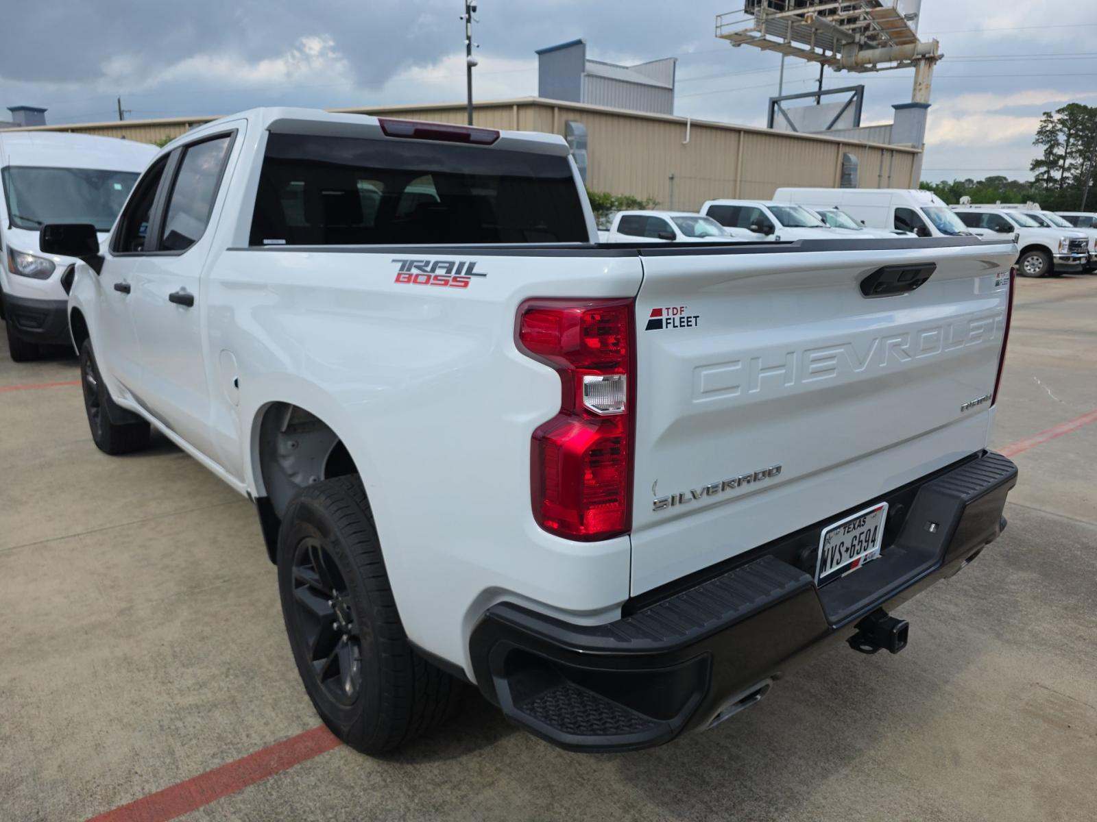 CHEVROLET SILVERADO - 2