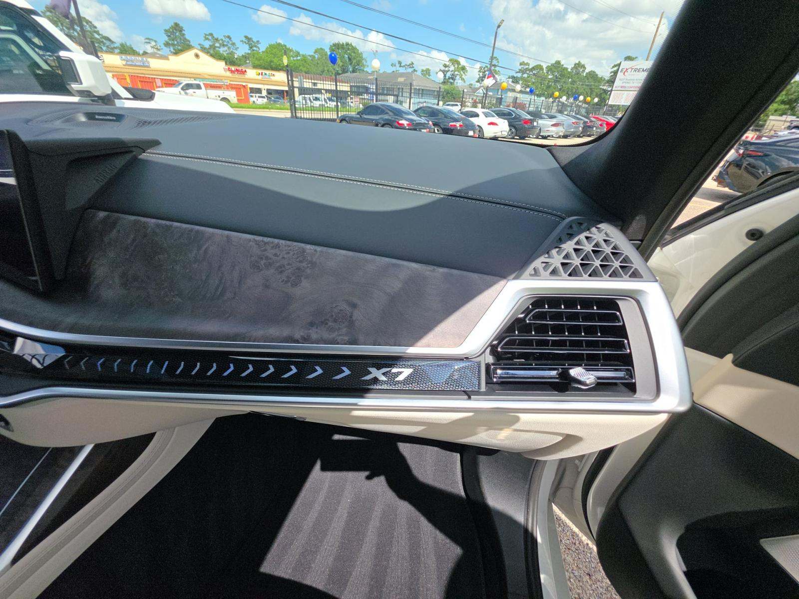 2024 BMW X7 ALPINA XB7 AWD