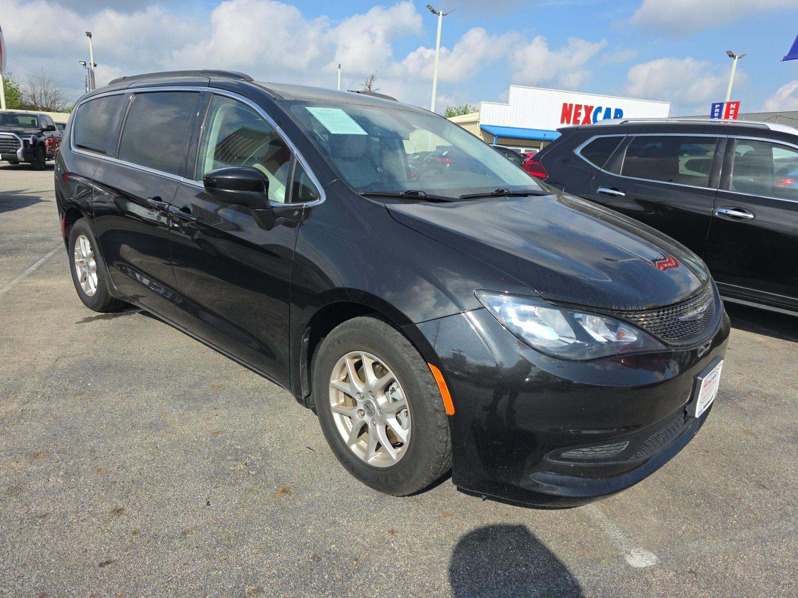 CHRYSLER VOYAGER - 4