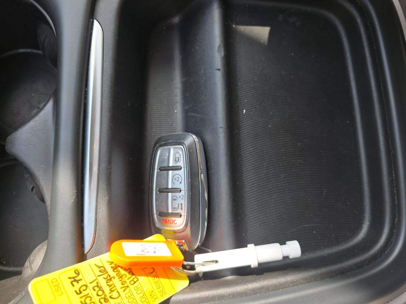 CHRYSLER VOYAGER - 8