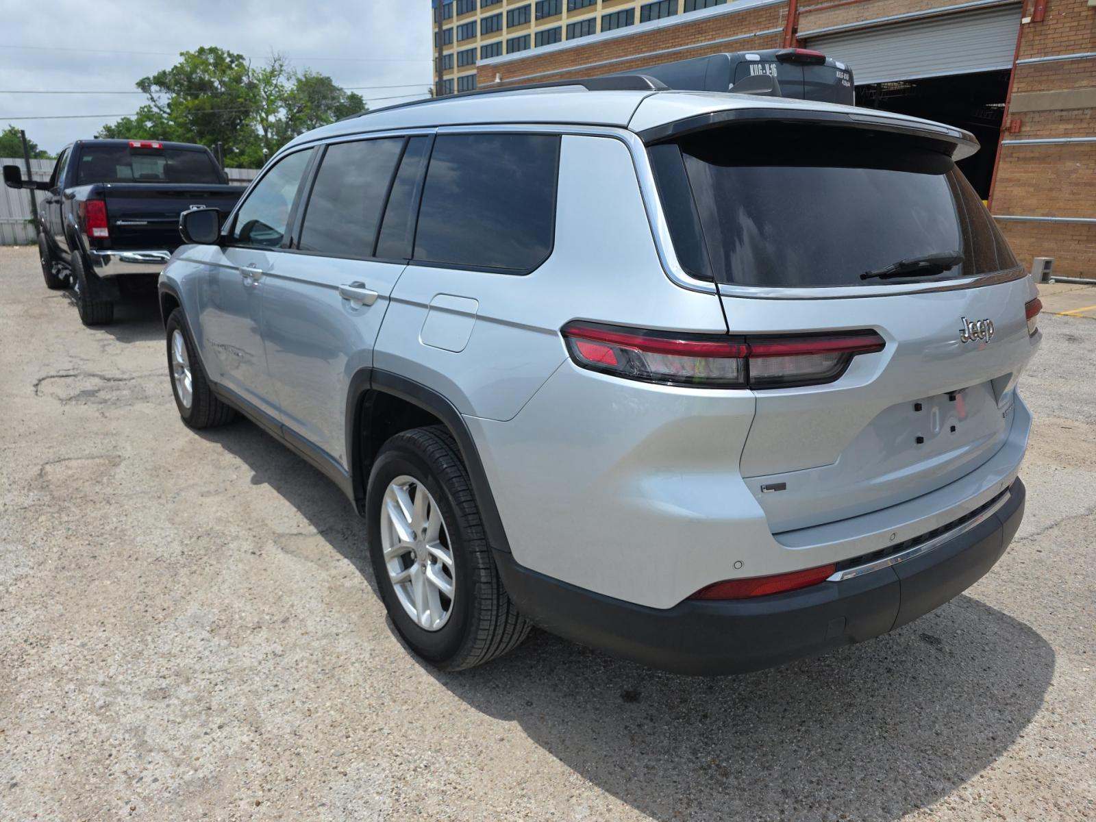 2021 Jeep Grand Cherokee L Laredo RWD