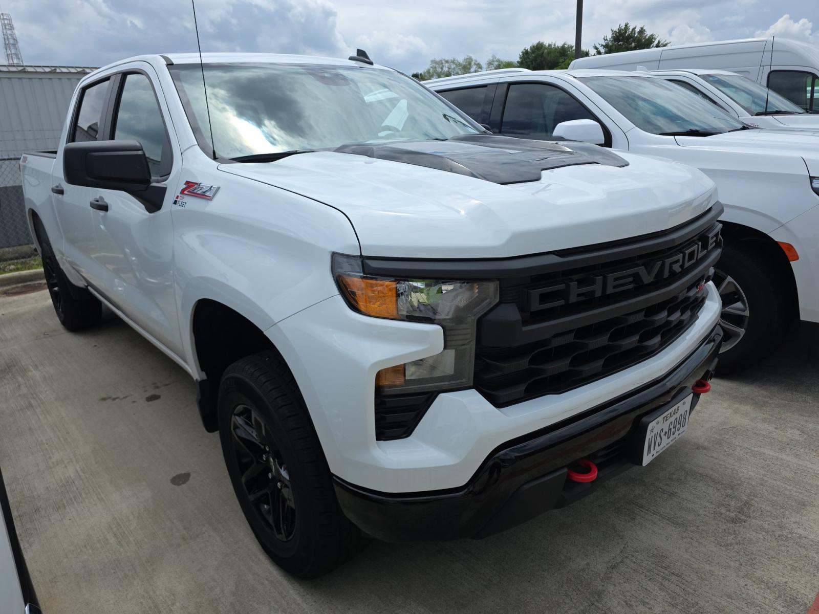 CHEVROLET SILVERADO - 4