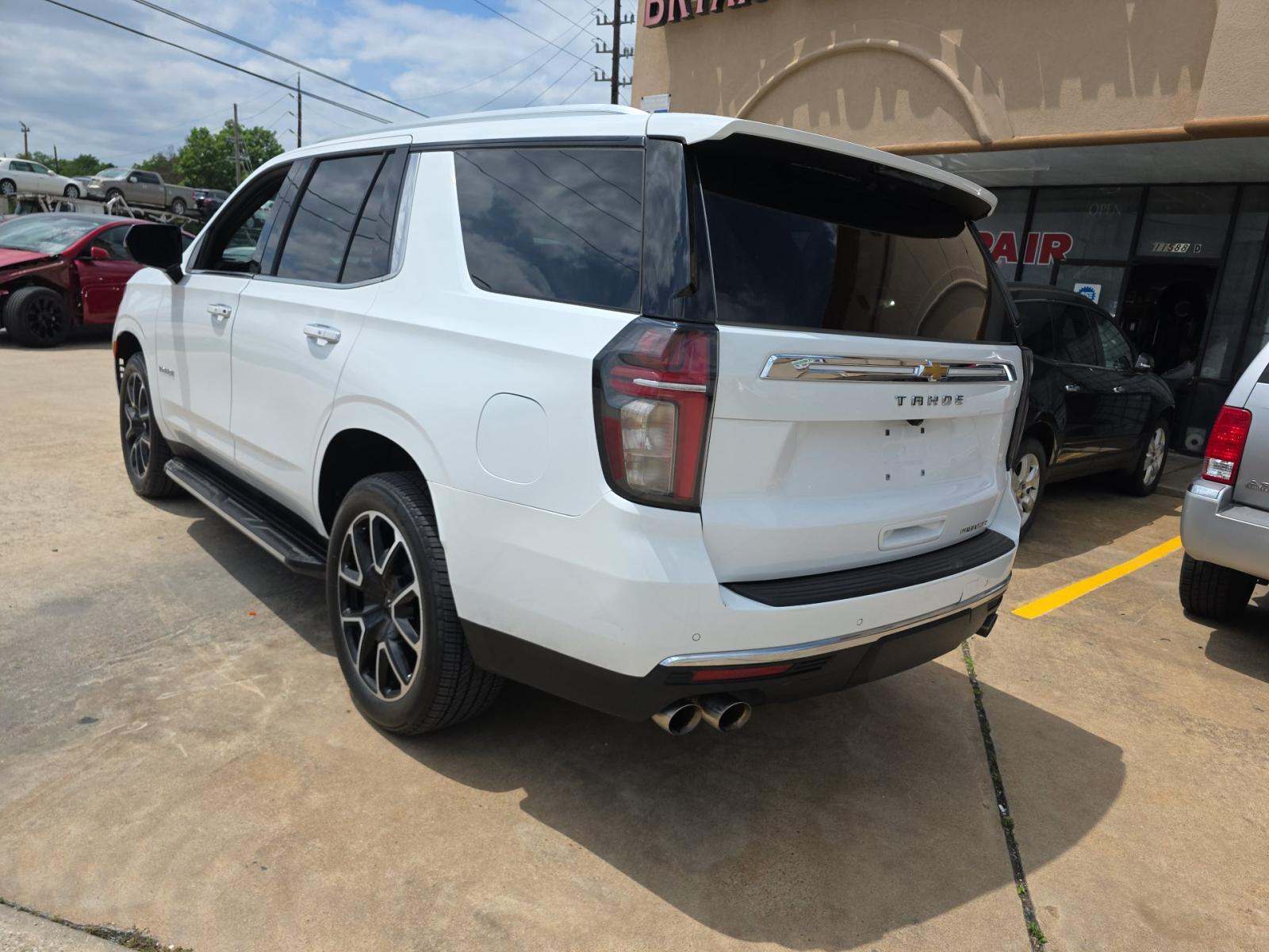 CHEVROLET TAHOE - 2
