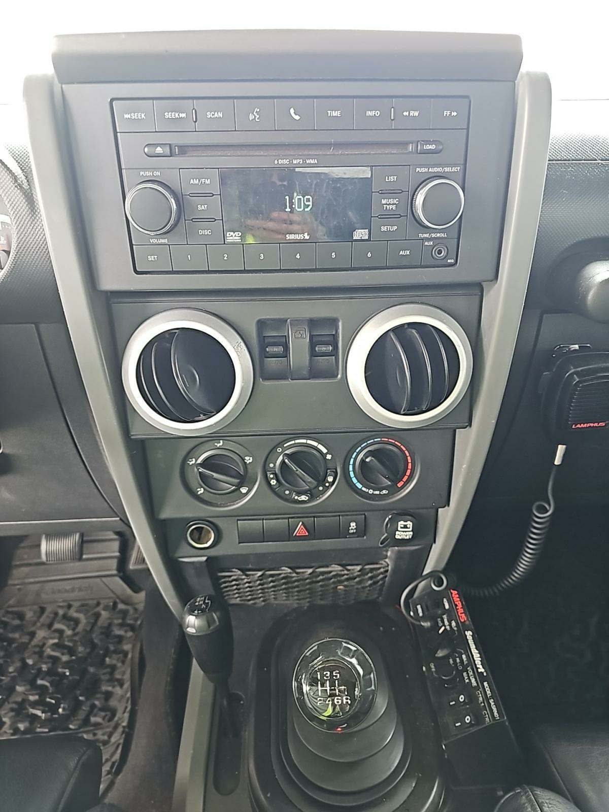 2010 Jeep Wrangler Sahara AWD