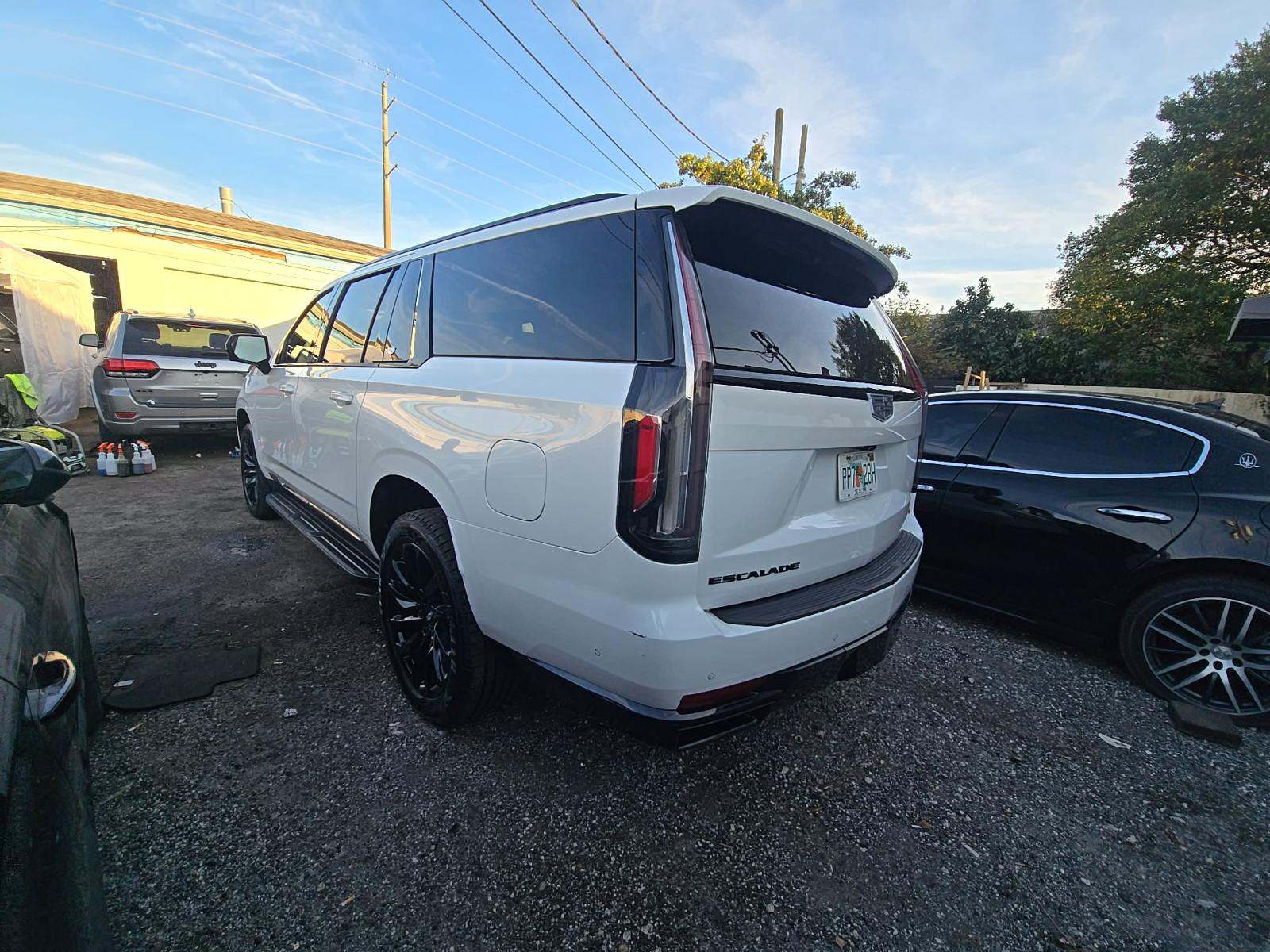 2021 Cadillac Escalade ESV Sport AWD