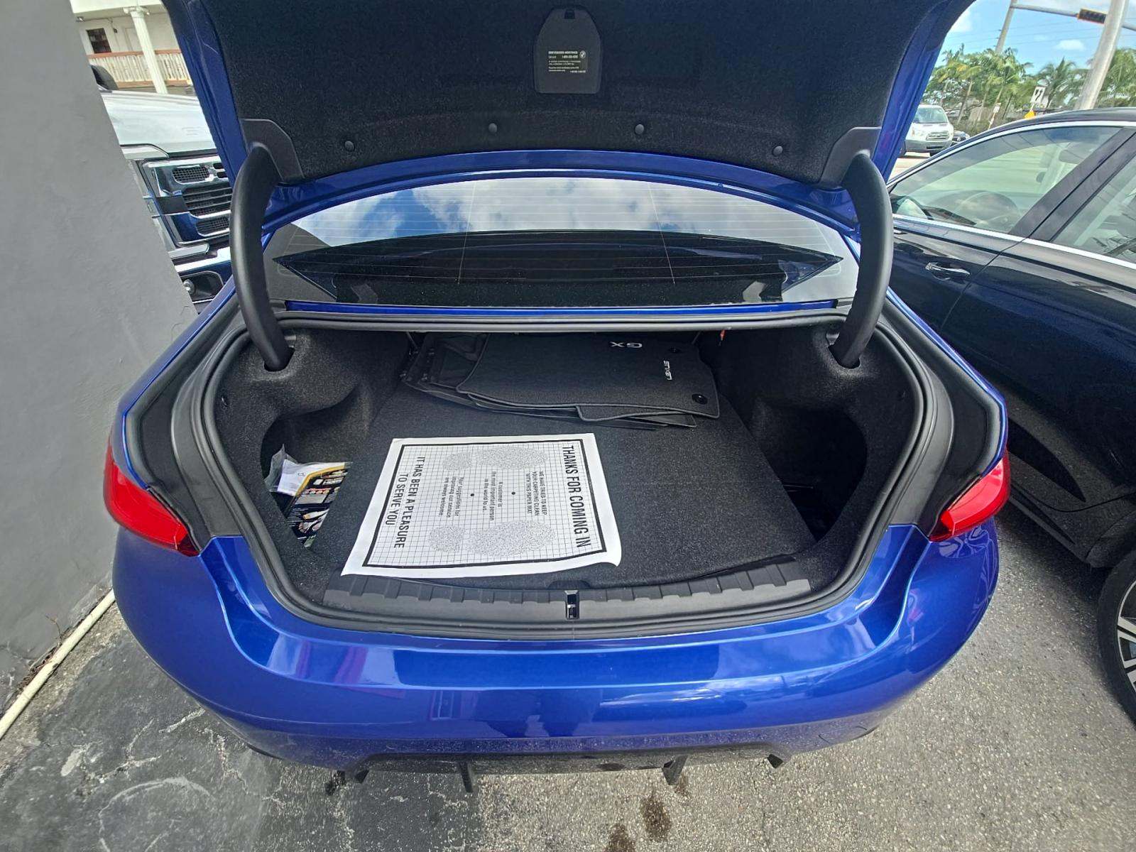 2025 BMW 3 Series 330i RWD