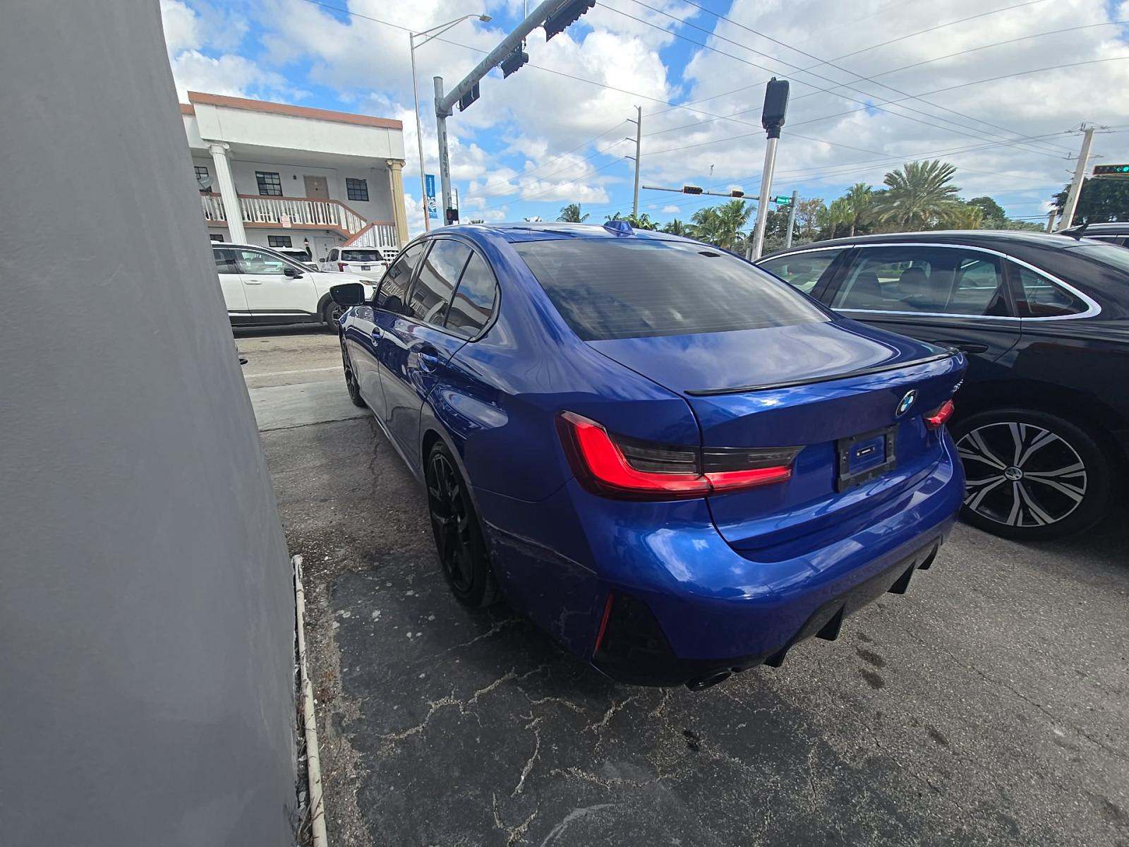 2025 BMW 3 Series 330i RWD