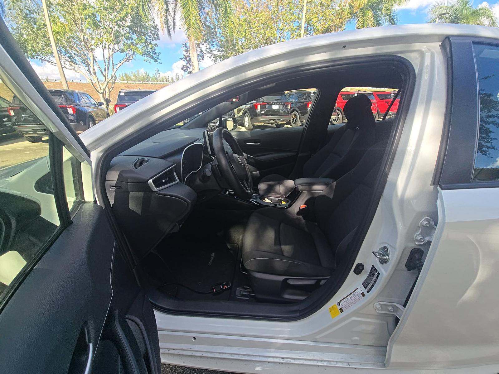 2025 Toyota Corolla SE FWD