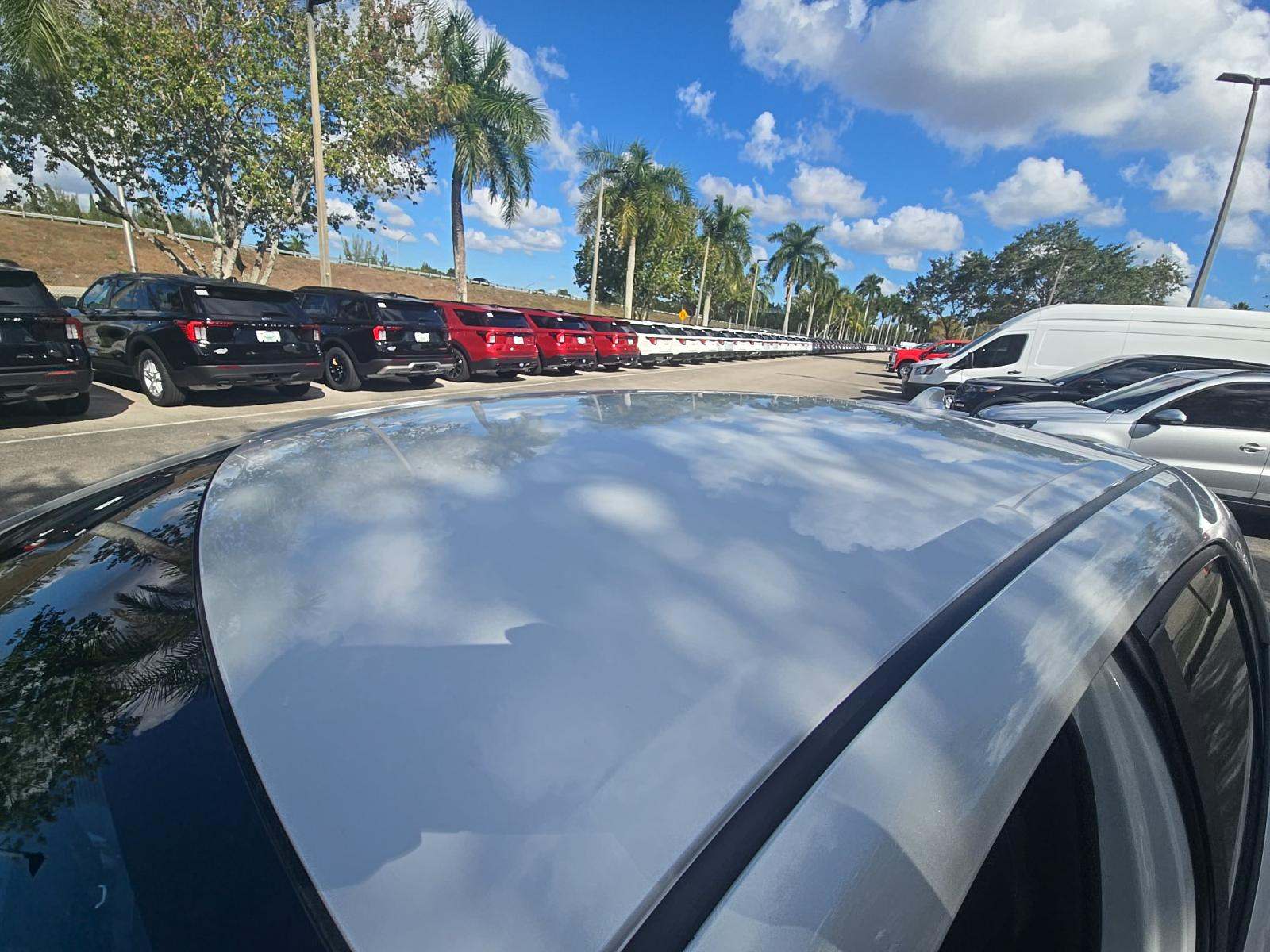 2025 Toyota Corolla SE FWD