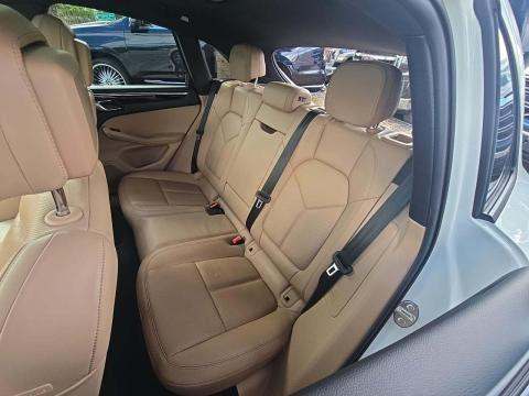 2024 Porsche Macan Base AWD