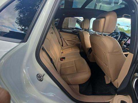 2024 Porsche Macan Base AWD