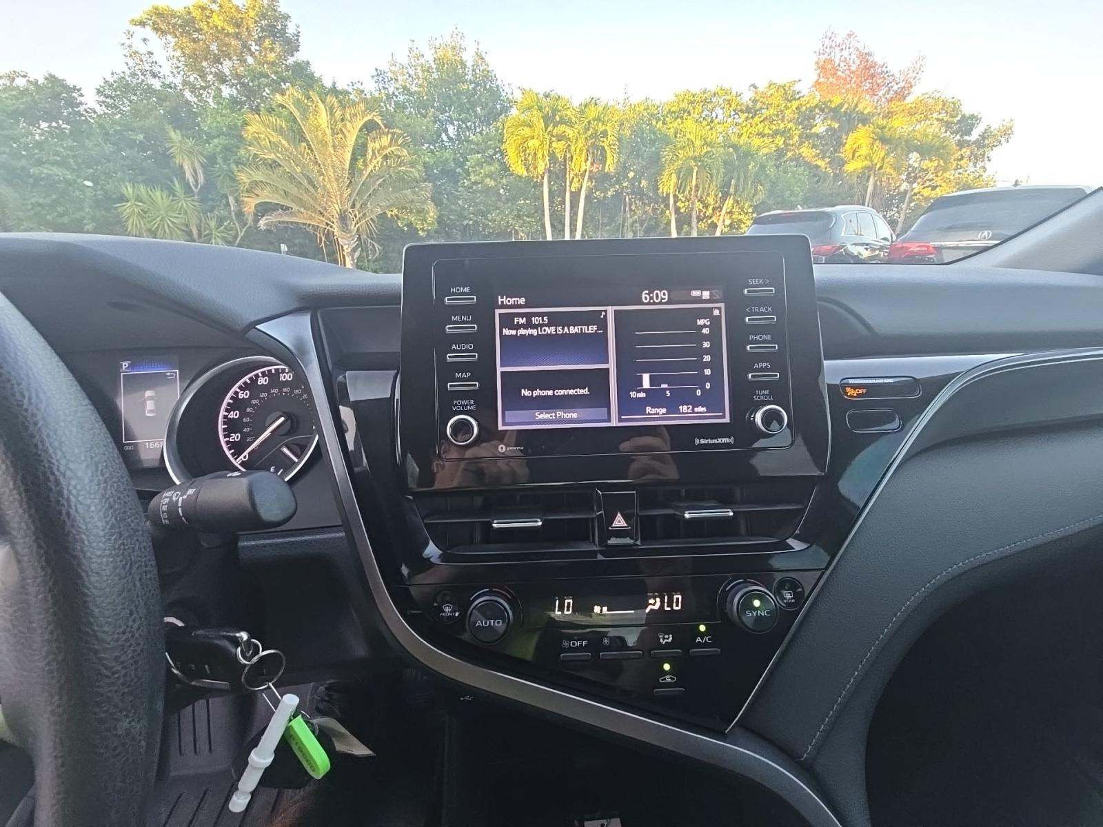 2023 Toyota Camry LE FWD