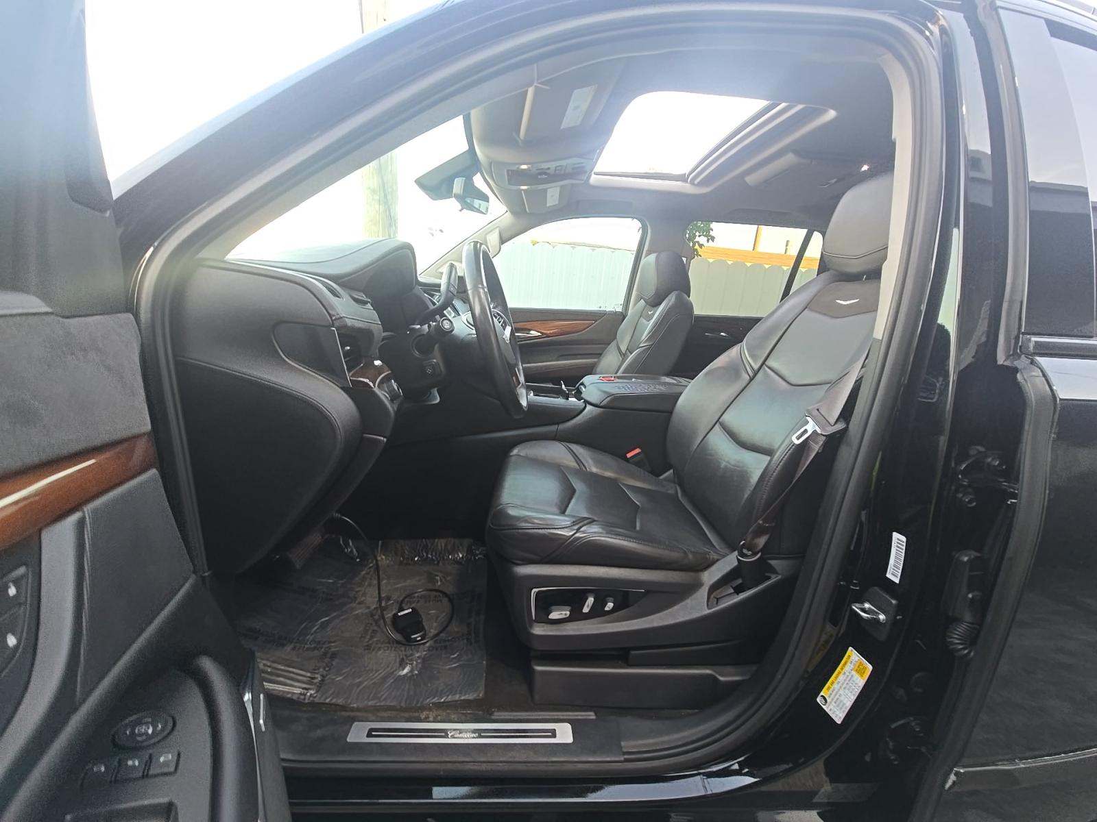 2017 Cadillac Escalade Premium Luxury RWD