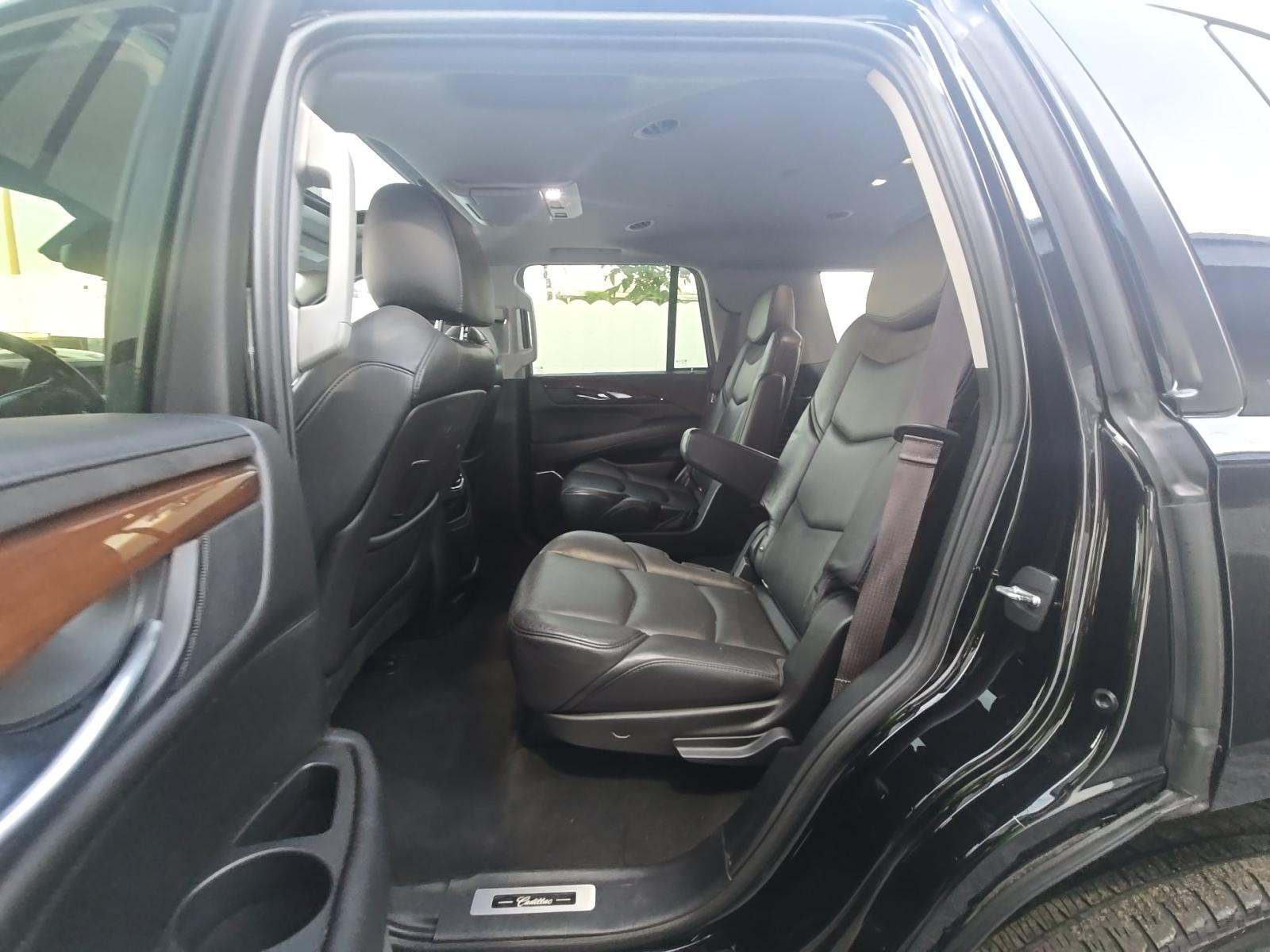 2017 Cadillac Escalade Premium Luxury RWD