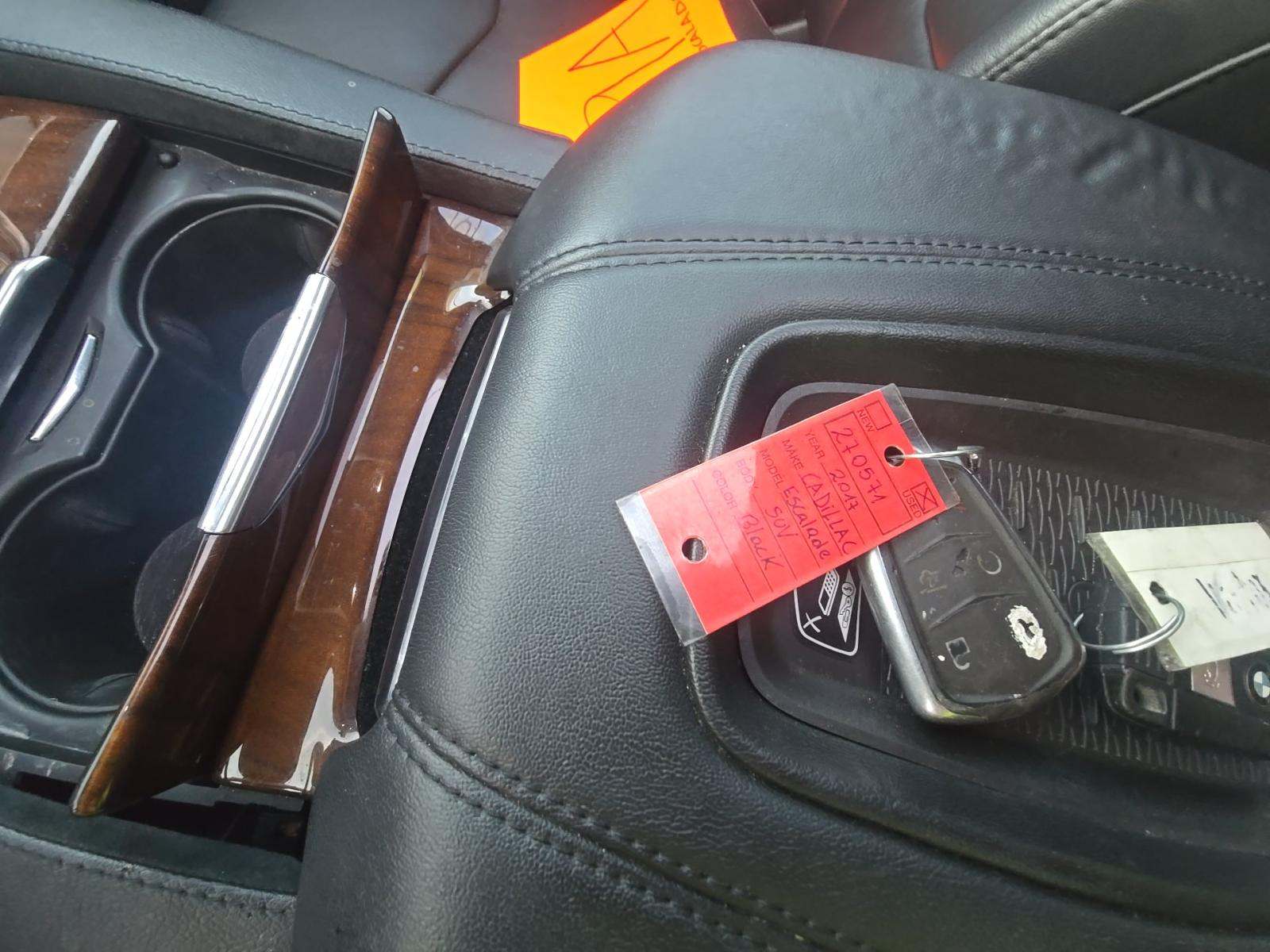 2017 Cadillac Escalade Premium Luxury RWD