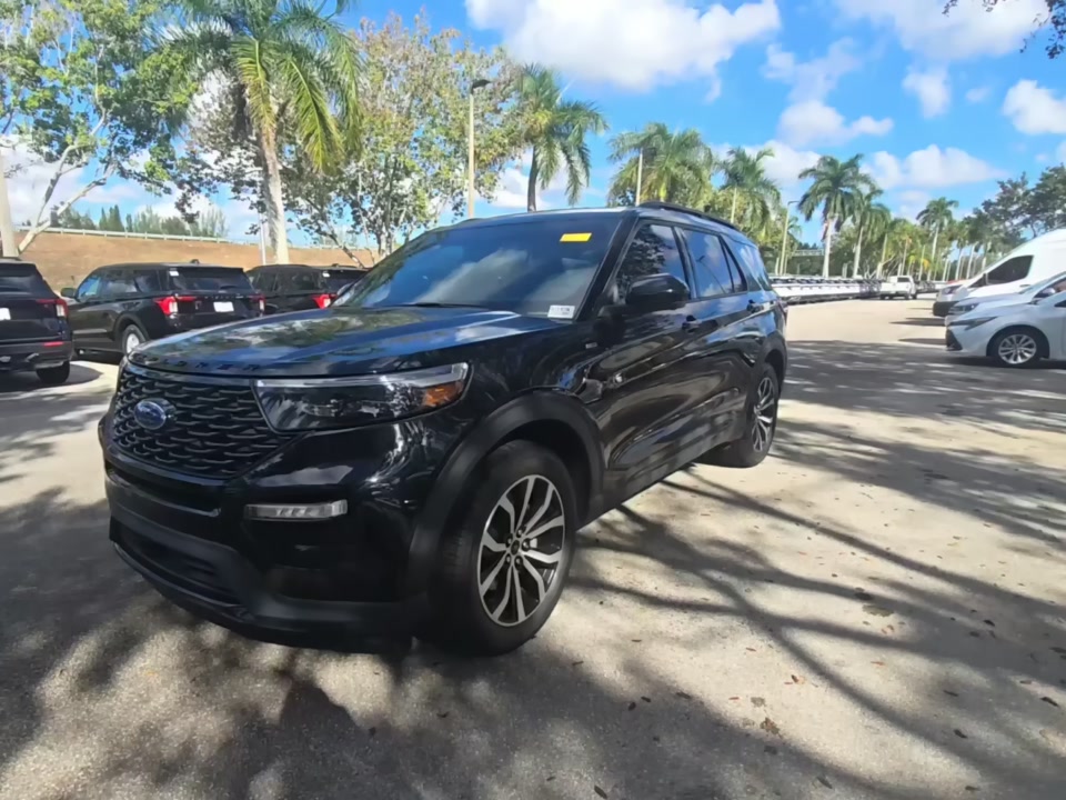 2022 Ford Explorer ST-Line RWD