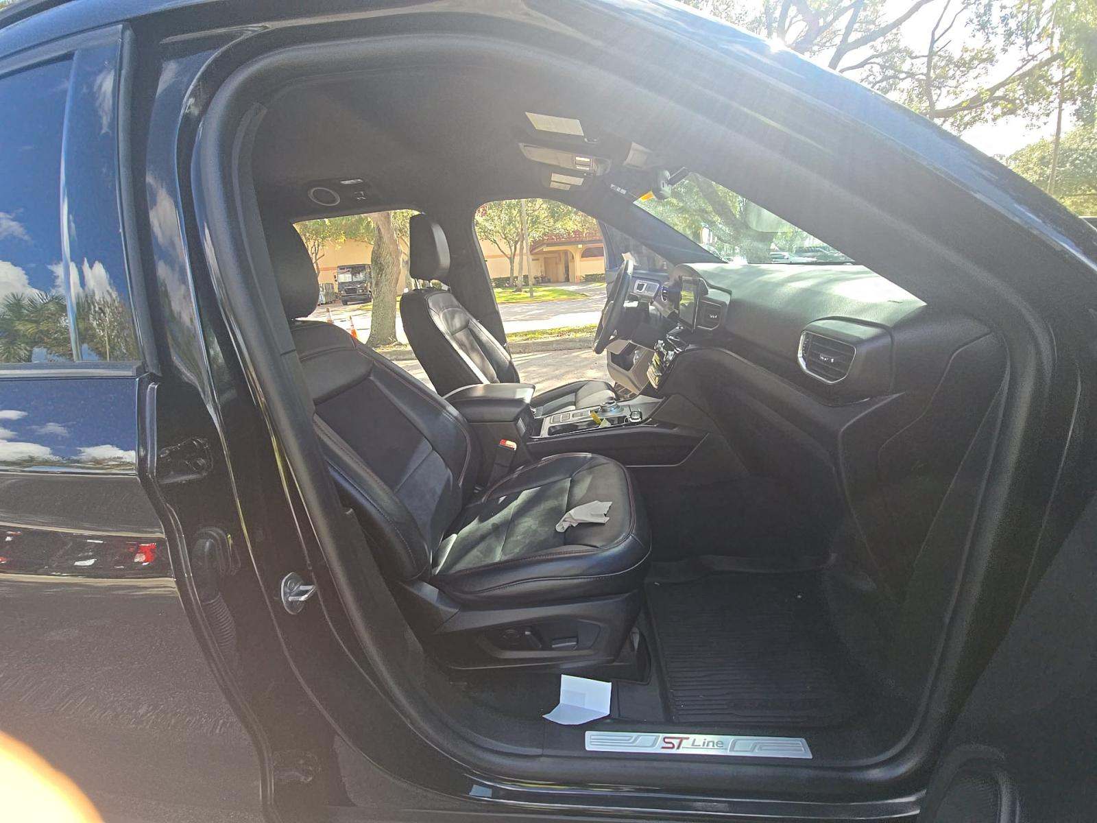 2022 Ford Explorer ST-Line RWD