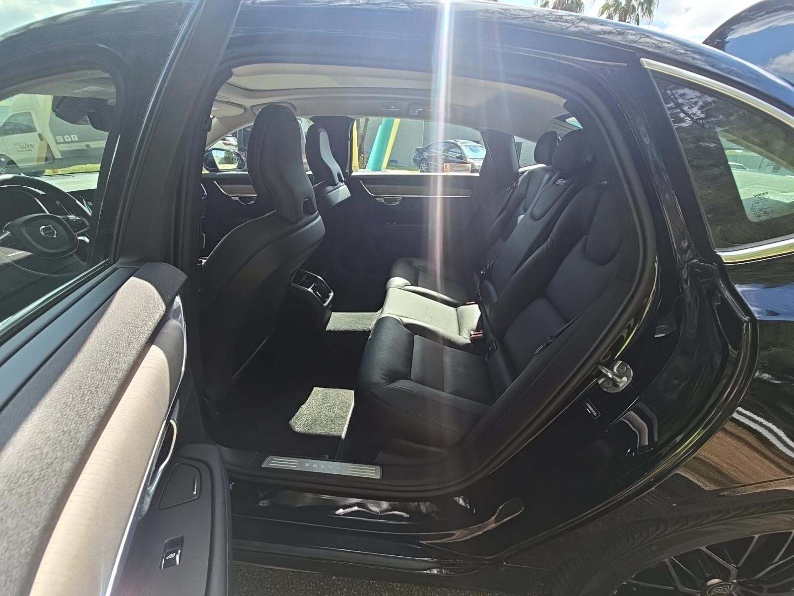 2023 Volvo S90 B6 Plus AWD