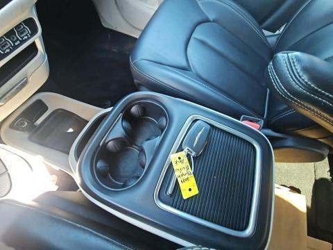 2023 Chrysler Pacifica Touring L FWD