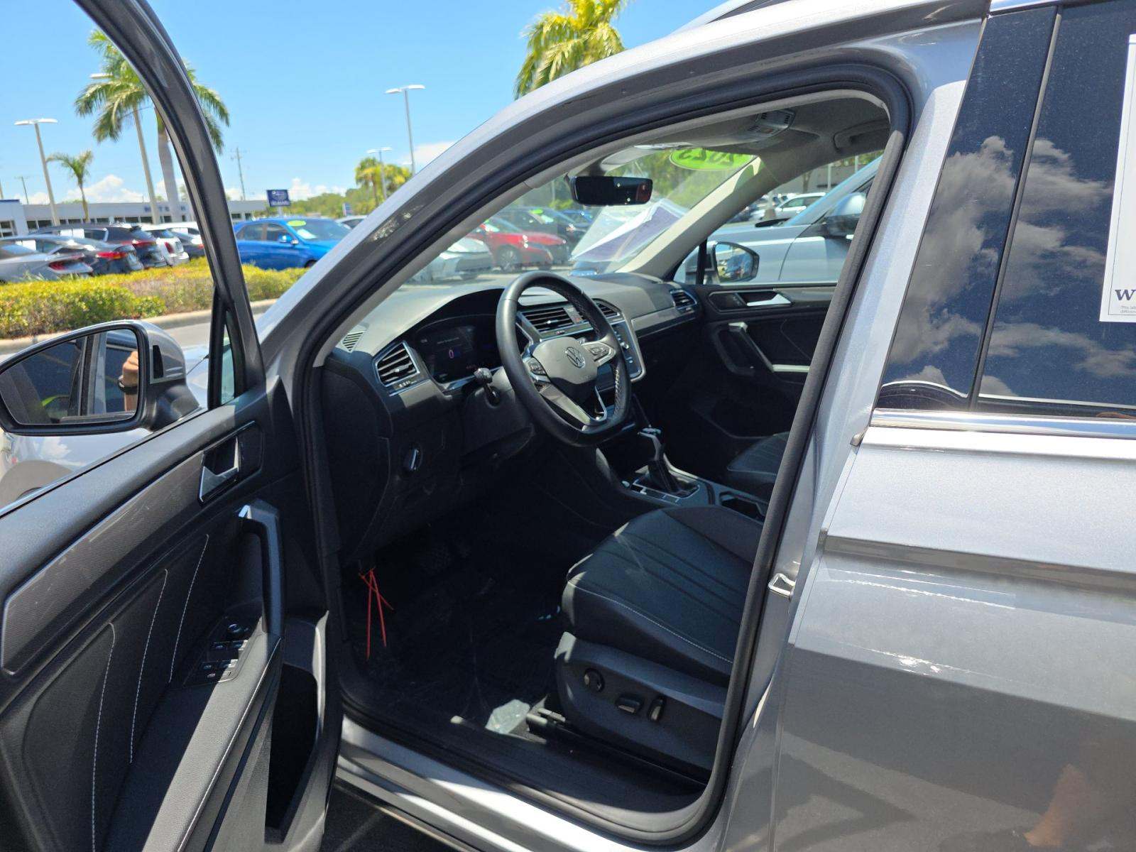 2023 Volkswagen Tiguan 2.0T SE FWD