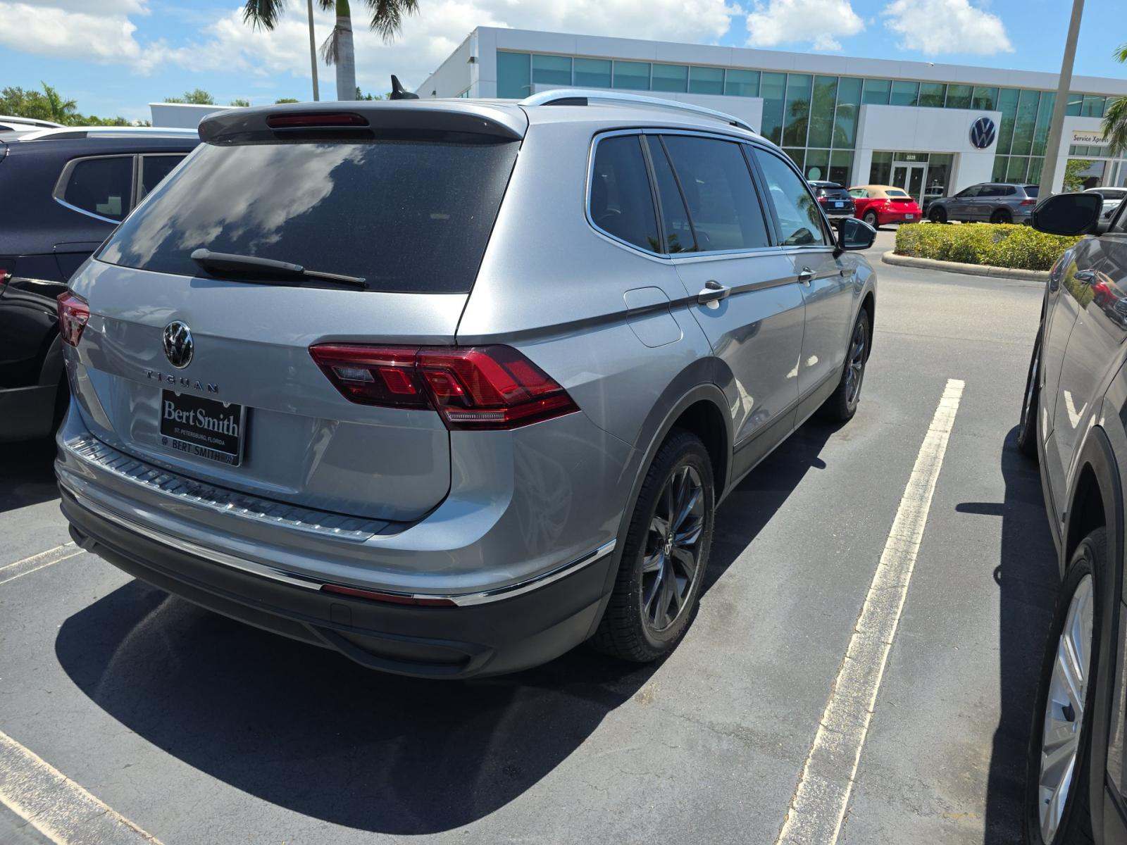 2023 Volkswagen Tiguan 2.0T SE FWD