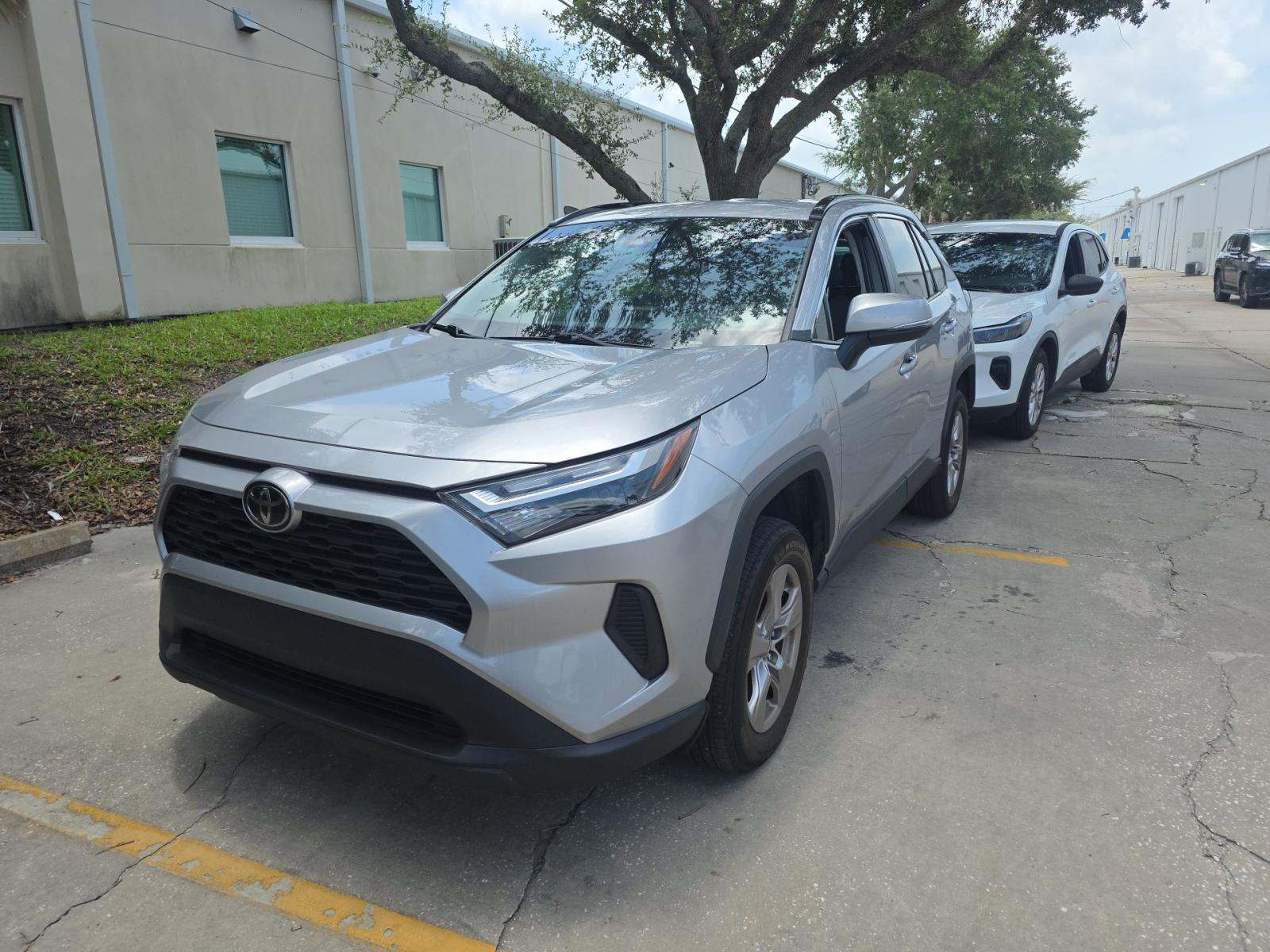 2024 Toyota RAV4 XLE FWD