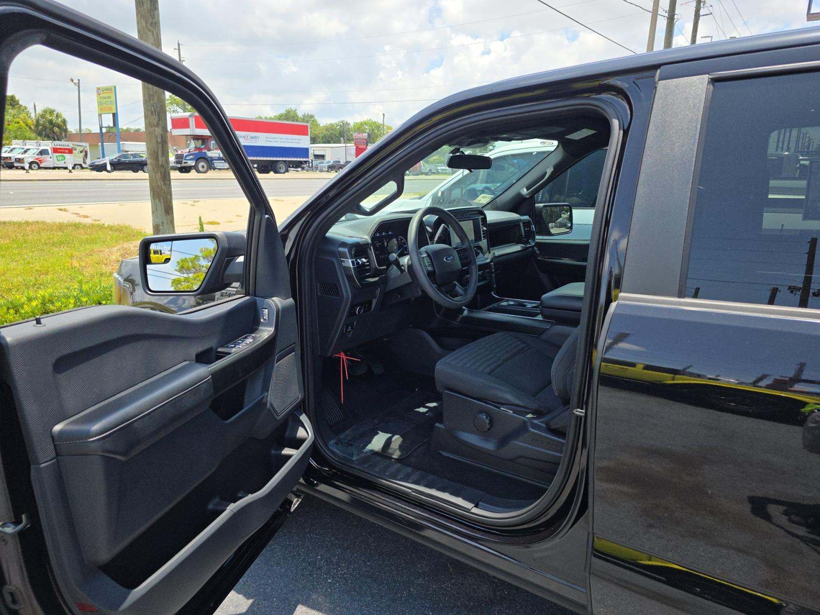 2023 Ford F-150 XL RWD